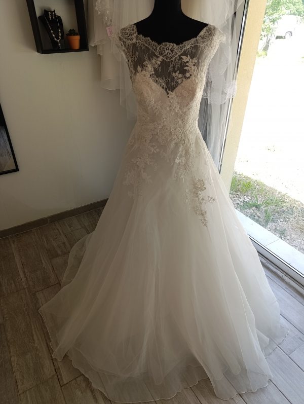 Robe AUBREY